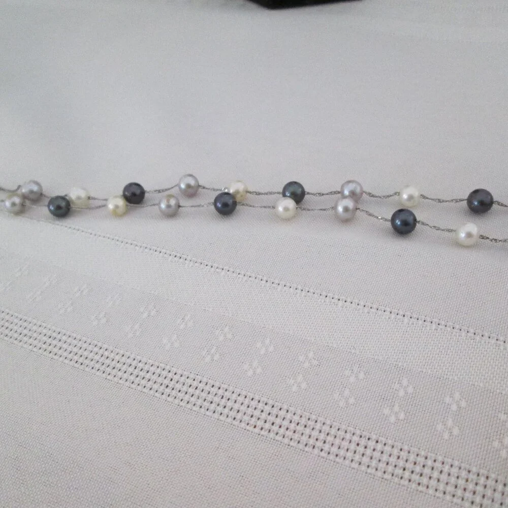 Elegant 14K White Gold Necklace with Multicolored Cultured Pearls – 16” - Picture 3 of 7